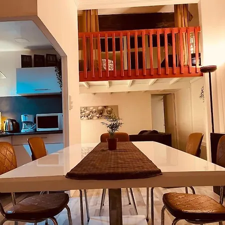 Chez Georges Ii Apartment
